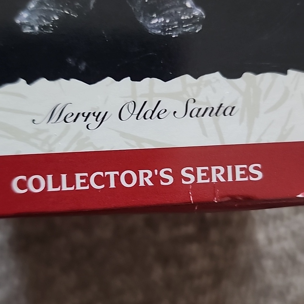 Keepsake Vintage 1996 Merry Olde Santa Ornament - Picture 2 of 4